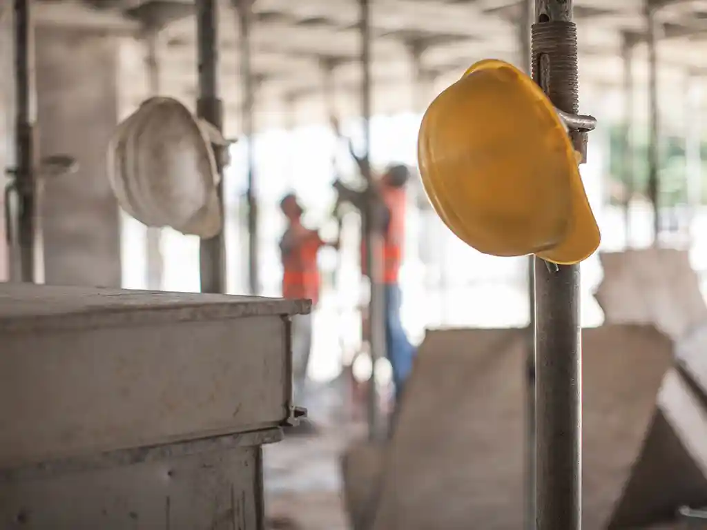 HU5_Blog_Featured_Images__0014_male builders working on scaffolding on constructi 2023 11 27 04 54 52 utc